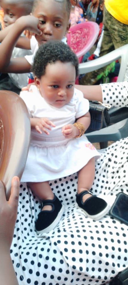 AmbOsmanSouun's tweet photo. #ourfirstbaby
#LovelyFamily
#HappyToSeeYouDaughter

Our pride, our NaSSIT, our Home controller, and the Holder of our homes' happiness

Please help us complement her with beautiful future words as your wish 🙏.

#DaddySouunish https://t.co/RXbopLEHdU