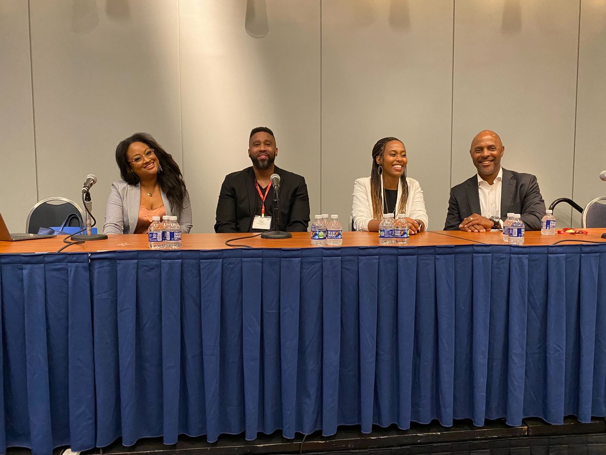 Black girl magic happening yesterday at <a href="/NatUrbanLeague/">National Urban League</a> with <a href="/BeMichelleW/">B. Michelle Williams</a> from <a href="/FintechInAction/">Fintech In Action</a> moderating a panel between our CEO <a href="/CarmelleCadet/">Carmelle Cadet</a> and <a href="/CraigJamalLewis/">Craig J. Lewis</a> from <a href="/GigWage/">Gig Wage</a> talking about #innovation, #inclusion and #impact in #Fintech ✨ 💰 ✨ #NULCONF22 #BlackGirlMagic
