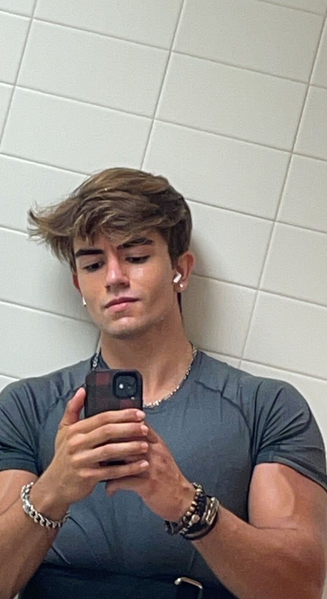 alphagodadonis's tweet photo. Rt and fav for a Dm from me 😈⚡️ https://t.co/pdlbwwgTta