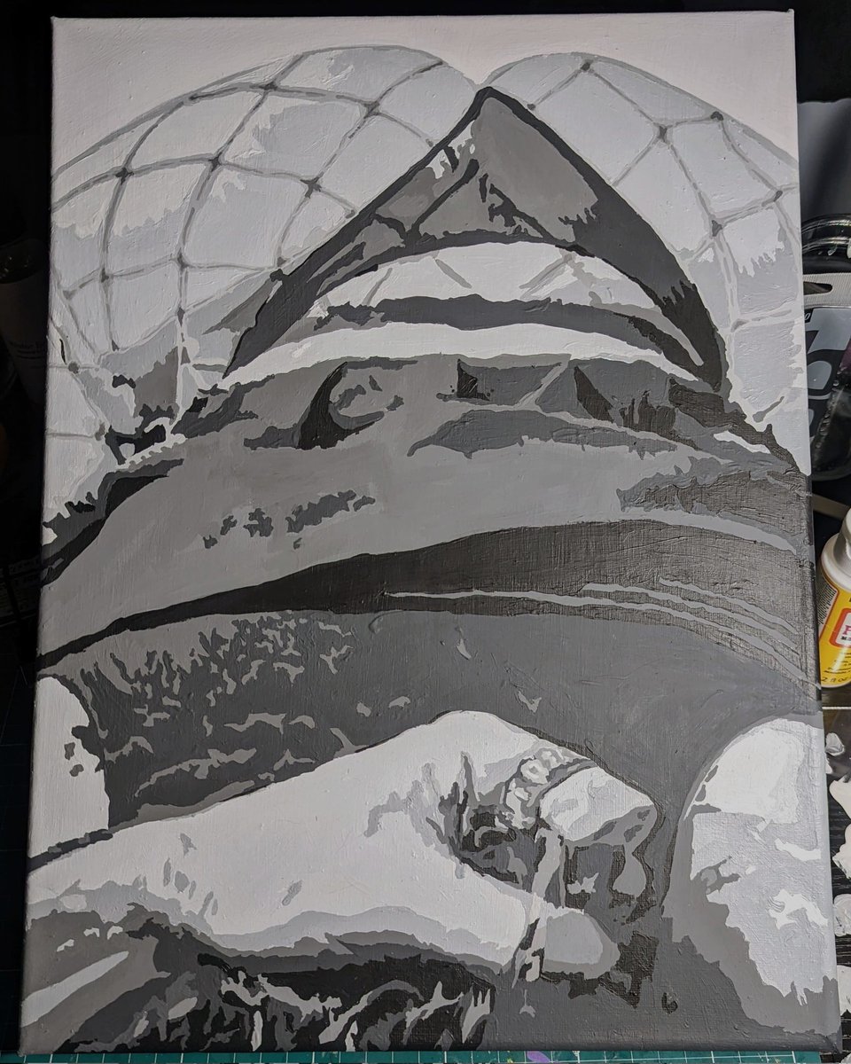 I wanted sexy art for my bedroom, so of course I painted a self portrait 😏💕
#painting #acrylicpainting