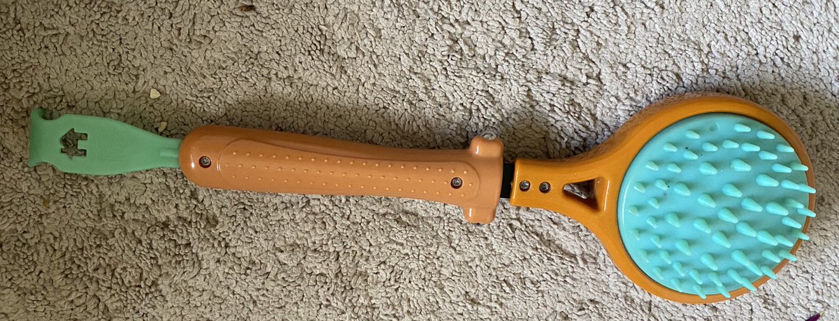 Can I bring this back scratcher in the cabin in my carry on luggage?