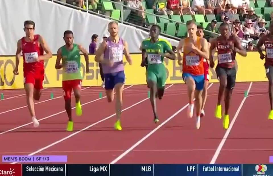 NetaAgencia's tweet photo. El sonorense compitió la noche de este jueves en la Semifinal de los 800 metros dentro del Campeonato Mundial que se desarrolla en Oregon, Estados Unidos.

Ahí, López dio un paso importante en la historia del atletismo mexicano, al alcanzar el quinto lugar de su heat https://t.co/PyKcmGfApF