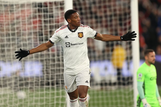 Anthony Martial told he will be staying at Manchester United this season -  Man United News And Transfer News | The Peoples Person