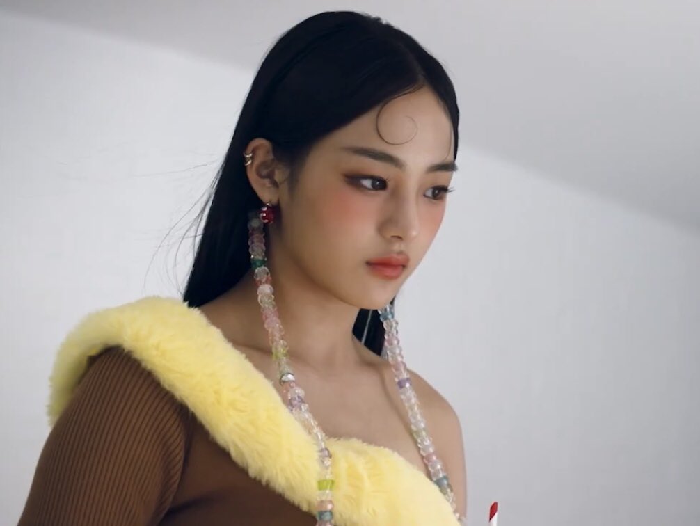 FYSB3tVaAAAz4eA?format=jpg&name=medium