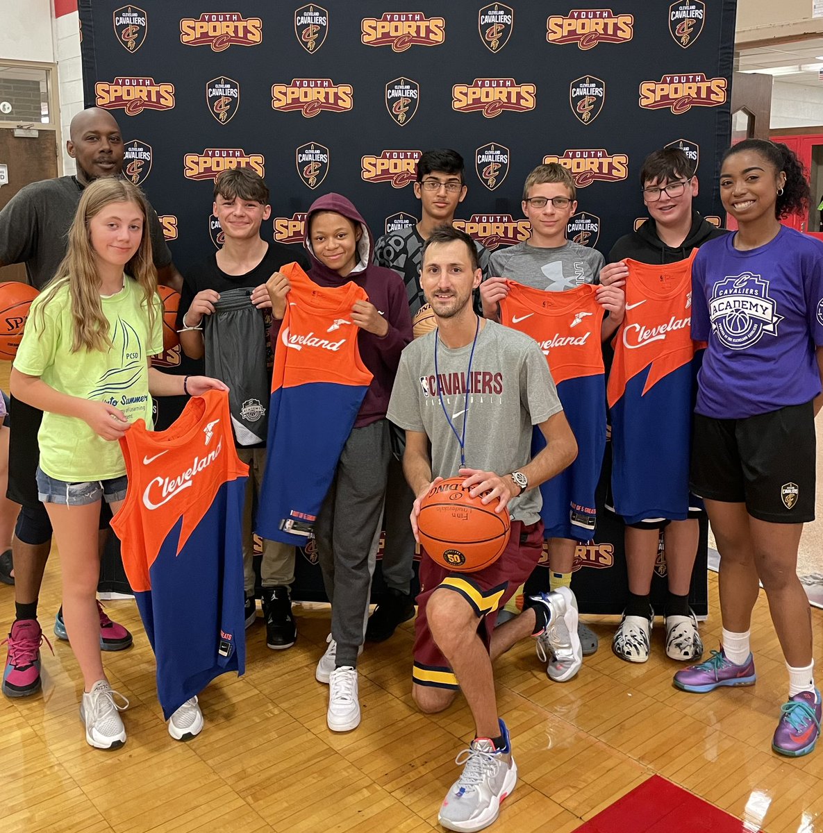 luketothbball's tweet image. Cavs visit Parma Summer Academy at Shiloh Middle School! @ParmaSchools @CoachKokely @cavs @cavsyouthsports