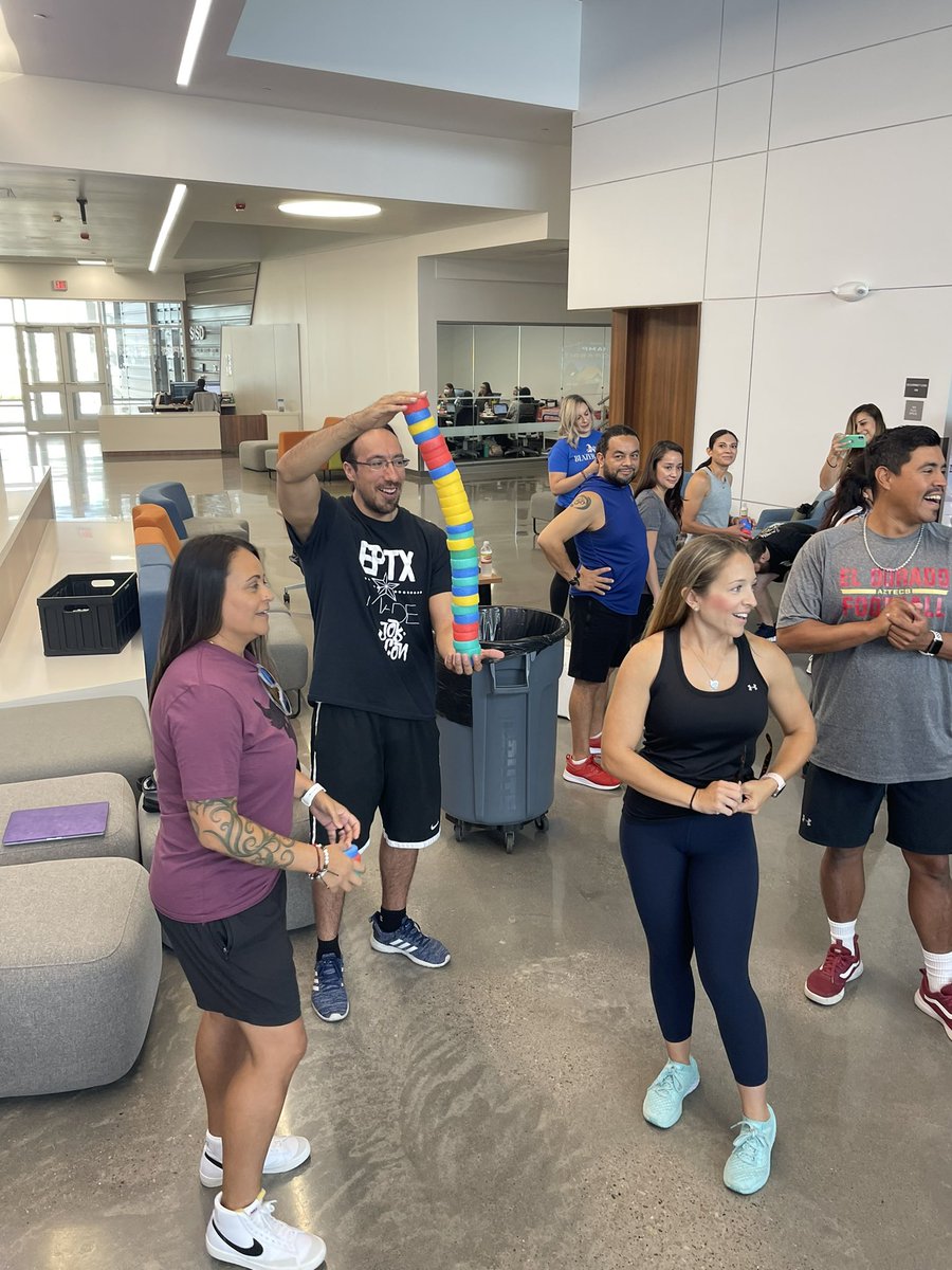 CoachFarmer_VDS's tweet photo. Team building activity for our Healthy Body Strong Mind facilitators! Get up and get active! Congrats to the El Dorado feeder pattern for winning todays team builder! https://t.co/19lp0gXXxy