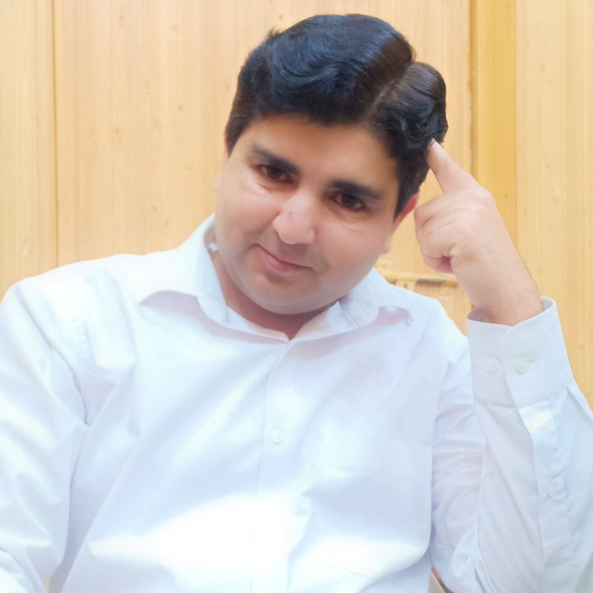 MujeebU80529043's tweet photo. #NewProfilePic https://t.co/c5Vv07klzy