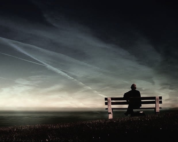 Ayrılıkla başım belada
Gözlerini çevir gözlerime
Yoksa ben
Sensiz bu sessizlikle
Deli gibiyim
Sensiz bu sensizlikle. 

|Cahit Zarifoğlu