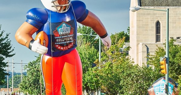 VisitCanton's tweet image. Enshrinement Week is packed with fun festivities! Check out all the fun things to do around Canton all week long. visitcanton.com/blog/whats-hap…

#PFHOF22