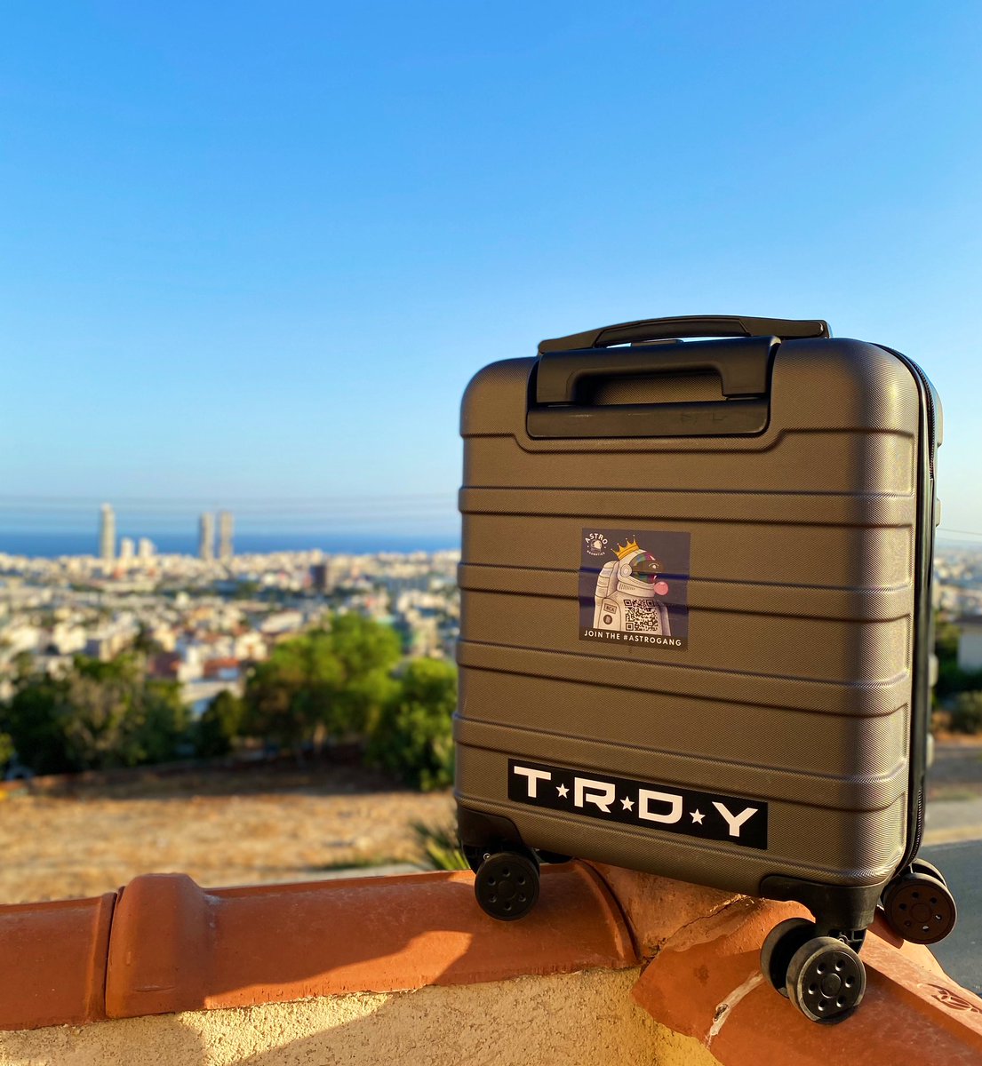 theartistJS's tweet photo. Not done yet, back soon ☀️😎 But wanted to join in the #StickEmUp #AstroNaughties challenge 😜
Get your stickers by joining the @AstroNaughties discord 👍
#AstroStickers #AstroGang #SoloNation #MoonPoloClub #NFTProject #Vacay #Cyprus #Summer22 https://t.co/UoSV0drAff