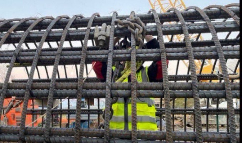 darkpulse's tweet photo. $DPLS DarkPulse high resolution BOTDA sensors detect internal anomalies of bridges before catastrophic failure. #infrastructure #safety #bdaas @POTUS  @USDOT @NTSB @SecretaryPete https://t.co/ZU5j0qEGcS