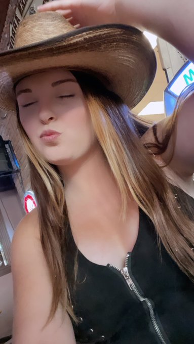 😘😘😘😘😘 https://t.co/L4yPlPPWau<a href="/tag/sharethebooty"class="tags"><span>#sharethebooty</span></a>