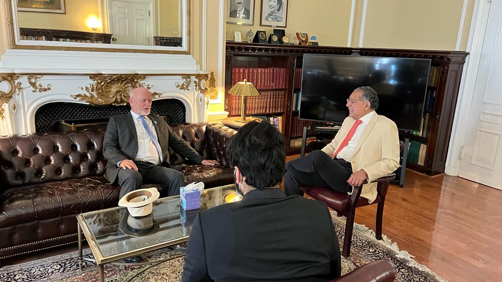PakistanUN_NY's tweet photo. #CallOn Ambassador Munir Akram, Permanent Representative to the UN 🇵🇰🇺🇳, by Ambassador Peter Thomson, Secretary General’s @antonioguterres Special Envoy on #Ocean, July 22, 2022, New York https://t.co/JylEvrwyVx