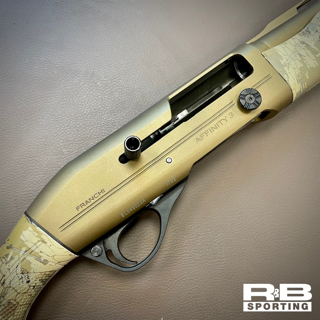 RB_Sporting's tweet photo. Weekend Wishlist 🤩 NEW IN 🚨🚨

💥 Franchi Affinity 3 Elite Bronze 💥

Taking semi-automatic camo shotguns to the next level 💪

⚡️ £895 ⚡️ NEW ⚡️ https://t.co/bzi57NyuWx