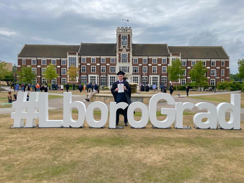 1GreyPenguin tweet media