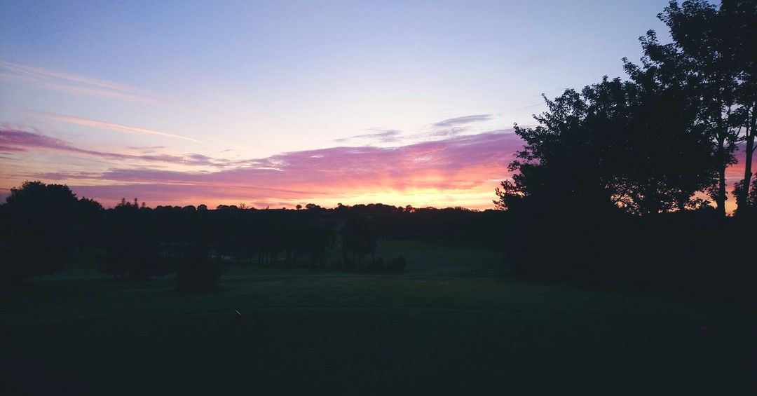 Trethorne's tweet photo. Trethorne sunrises are just next level... 😍
#sunrise #trethorne #launceston #cornwall #cornishgolf https://t.co/Q839scK0Ij