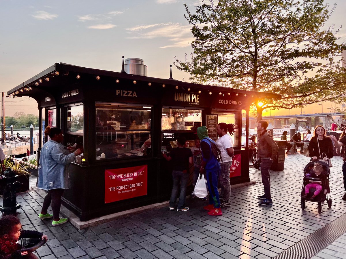 🚨 We will be closed the rest of the week due to the heat 🚨 
Stop by <a href="/jamminjava/">jamminjava</a> or <a href="/unionstage/">Union Stage Presents</a> to get your 🍕 fix until early next week!