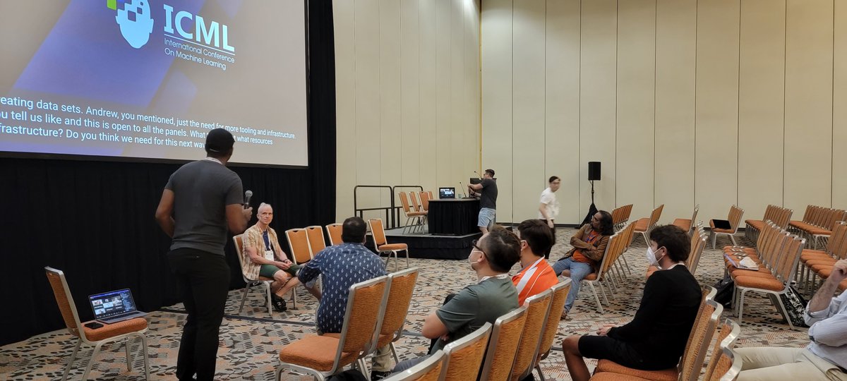 ImageSnippets's tweet image. Panel discussion #icml2022 DataPerf workshop #datacentricAI @datacentricAI @laroyo @heuristicity #dataperf