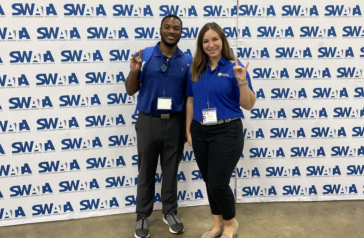 AHHS_Ath_Trn's tweet photo. Representing The Mules at #SWATA22 convention! Bringing knowledge back to enhance the care quality of our athletes. @AHISDAthletics @AHISD @AlamoAreaATA https://t.co/n93lr1uDkP