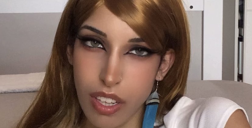 CosplayMoondust's tweet photo. Thanks to @LifeIsStrange for creating the most awesome character of all time! 
Happy Birthday Rachel Amber!🥳@DeckNineGames @SquareEnix @DONTNOD_Ent 

 #rachelambercosplay #lifeisstrange #amberprice #chloeprice #cosplay #lifeisstrangebeforethestorm #lifeisstrangecosplay https://t.co/vy3p3Ww30j