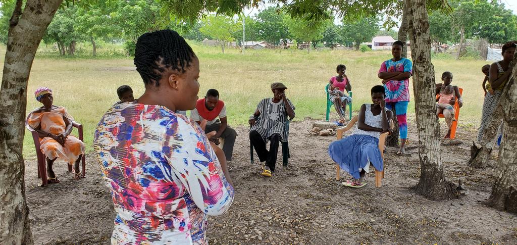 SspGhana's tweet photo. Small groups Mental Health Advocacy for parents begins today. Special thanks to Ms. Sarah for availing herself for this exercise.  The next trip will also take us to another village where the message of mental health will be reinforced among parents. https://t.co/FcqUJuR8Ma