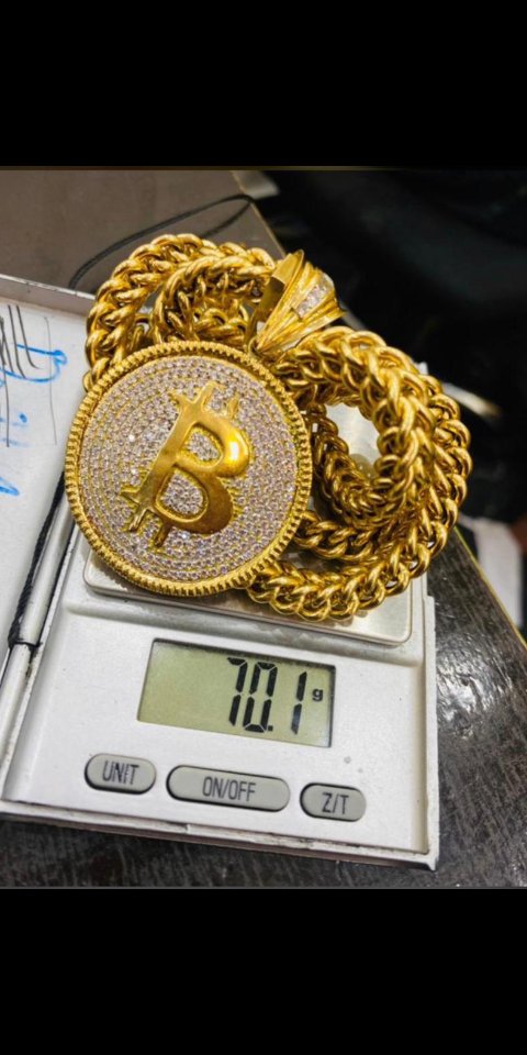 GoldMubarak's tweet photo. I'm buying and selling of all types of gold and diamond https://t.co/0r0IiUSkg1