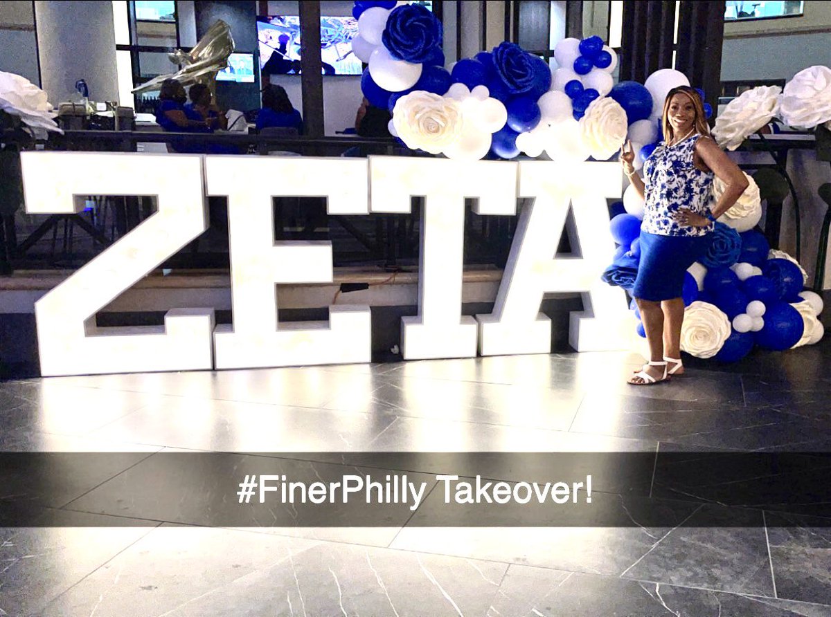 fancyfeet7's tweet photo. It’s a blue/white takeover in the city of Philadelphia as Zeta Phi Beta Sorority, Incorporated celebrates 102 years! #2022grandboulé #finerinphilly https://t.co/gwIuVuNZyU