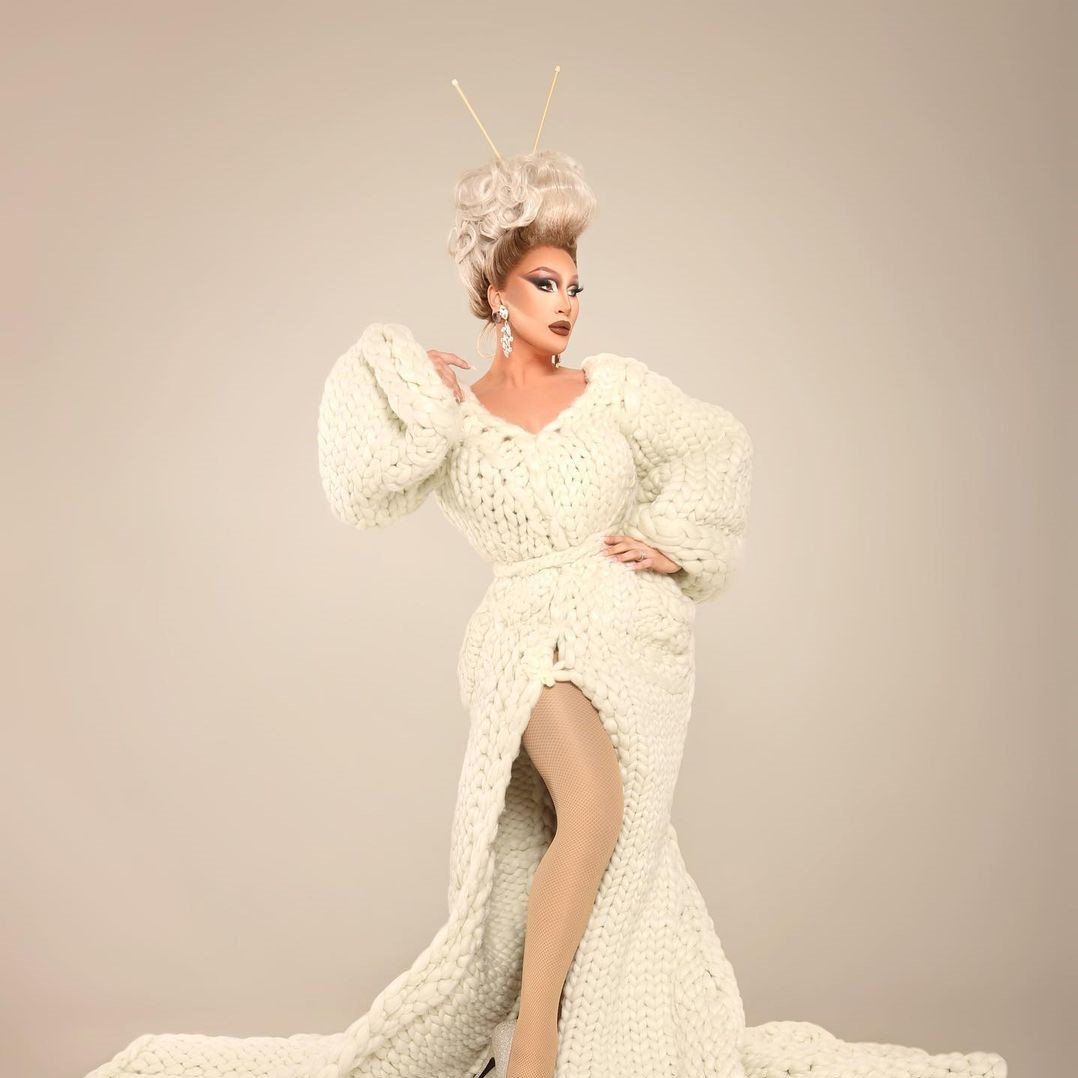 you know who deserved that Top 4 spot?
Viv

give that woman her 50K since BBC is a greedy bitch
#TeamTheVivienne #AllStars7