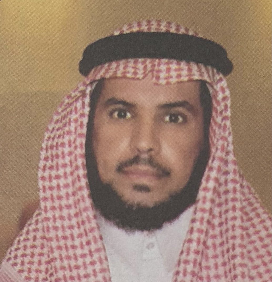 رحل عبدالرحمن،،
رحل من كُنت أدعو له فترة مرضه بالشفاء بكل صلاة،،
رحل من كُنت أستعيذُ دومًا من فقدانه،،
لن يجبر كسر فراقه من قلوبنا سوى أملنا برحمة الله بأن هناك لقاء أبدي ينتظرنا على أبواب الجنة،،
اللهم اغفر لأبا أحمد،،
وارحمه يارب،،
وبشّره بالفردوس الأعلى من الجنة،،