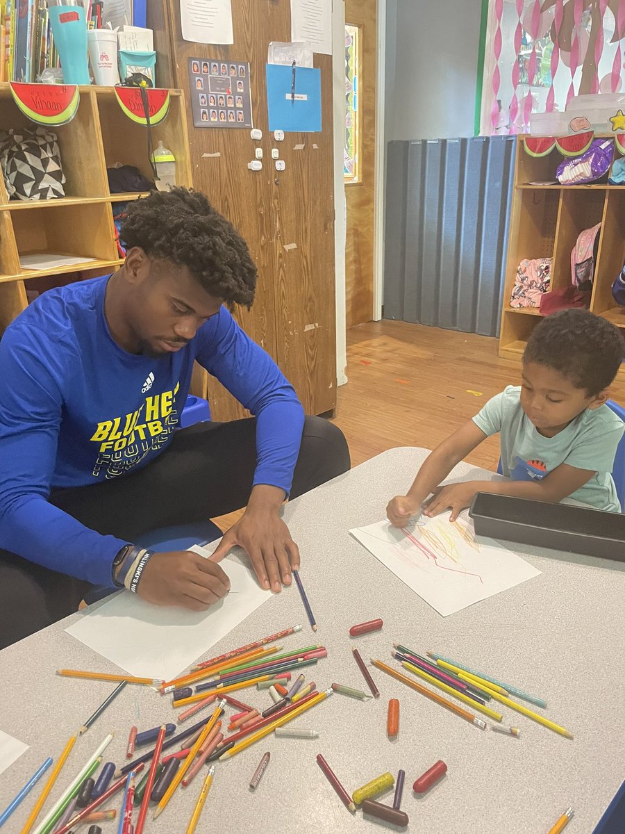 Alex Villas tweet media