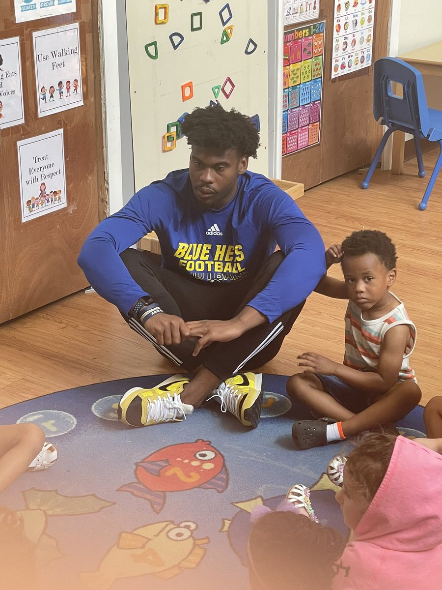 Alex Villas tweet media