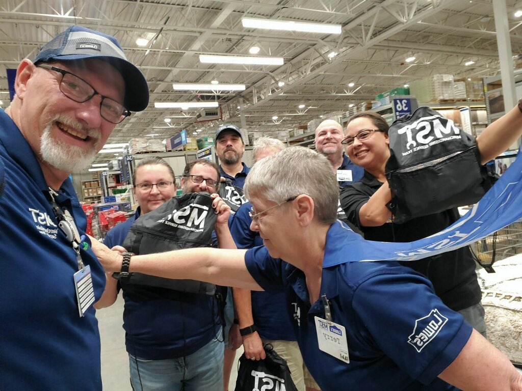 MattFlippin2's tweet photo. Big thanks to our awesome MST team for all you do!  Couldn’t ask for a better group of associates!  Everyone Enjoyed their breakfast and Swag Bag the company sent!  #R1MSTROCKS @TracyKeyes1 @nmcmillan1369 @BlueBoxR1 @xen_arely @DulaneyMST1369 https://t.co/K79piwdyb5