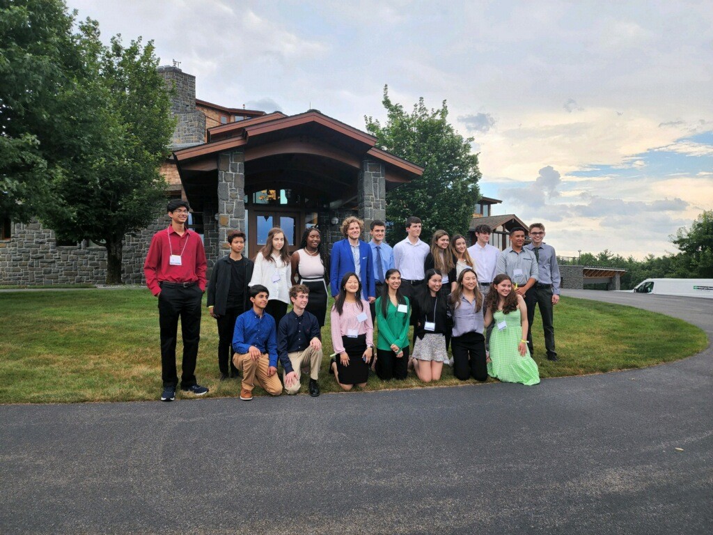 Yesterday, the 2022 <a href="/FTCTeams/">FIRST Tech Challenge</a>  and FIRST Robotics Competition Dean's List Award winners had the opportunity to tour the MIT campus before visiting the home of FIRST Founder Dean Kamen during the annual Dean's List Award Summit!