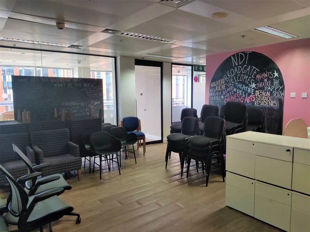 newdiorama's tweet image. Calling all flea market lovers!

It’s the end of #NDTBroadgate &amp;amp; we’ve got LOADS of furniture &amp;amp; home/office goods FREE for the taking

Fancy office chairs, cabinets, desks, paint, glassware, lamps &amp;amp; much more

First-come, first-served MON &amp;amp; TUES ONLY (10-5)

Everything must go!