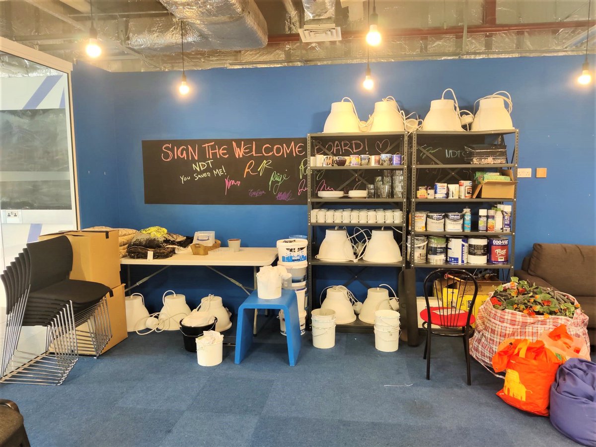 newdiorama's tweet image. Calling all flea market lovers!

It’s the end of #NDTBroadgate &amp;amp; we’ve got LOADS of furniture &amp;amp; home/office goods FREE for the taking

Fancy office chairs, cabinets, desks, paint, glassware, lamps &amp;amp; much more

First-come, first-served MON &amp;amp; TUES ONLY (10-5)

Everything must go!