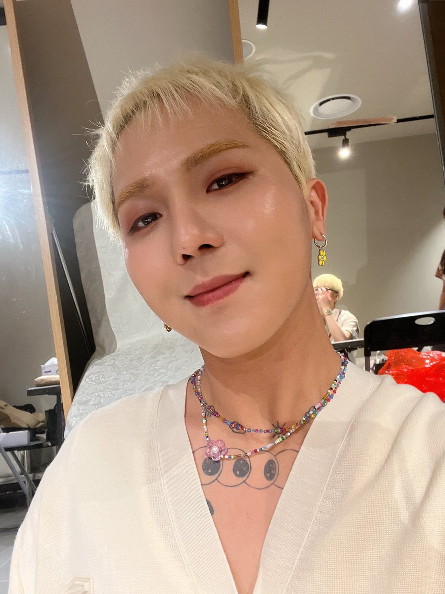 [ 220723 MINO UPDATE📷 ]
🐻 : Good Night!
#송민호 #MINO <a href="/official_mino_/">official_mino_</a>