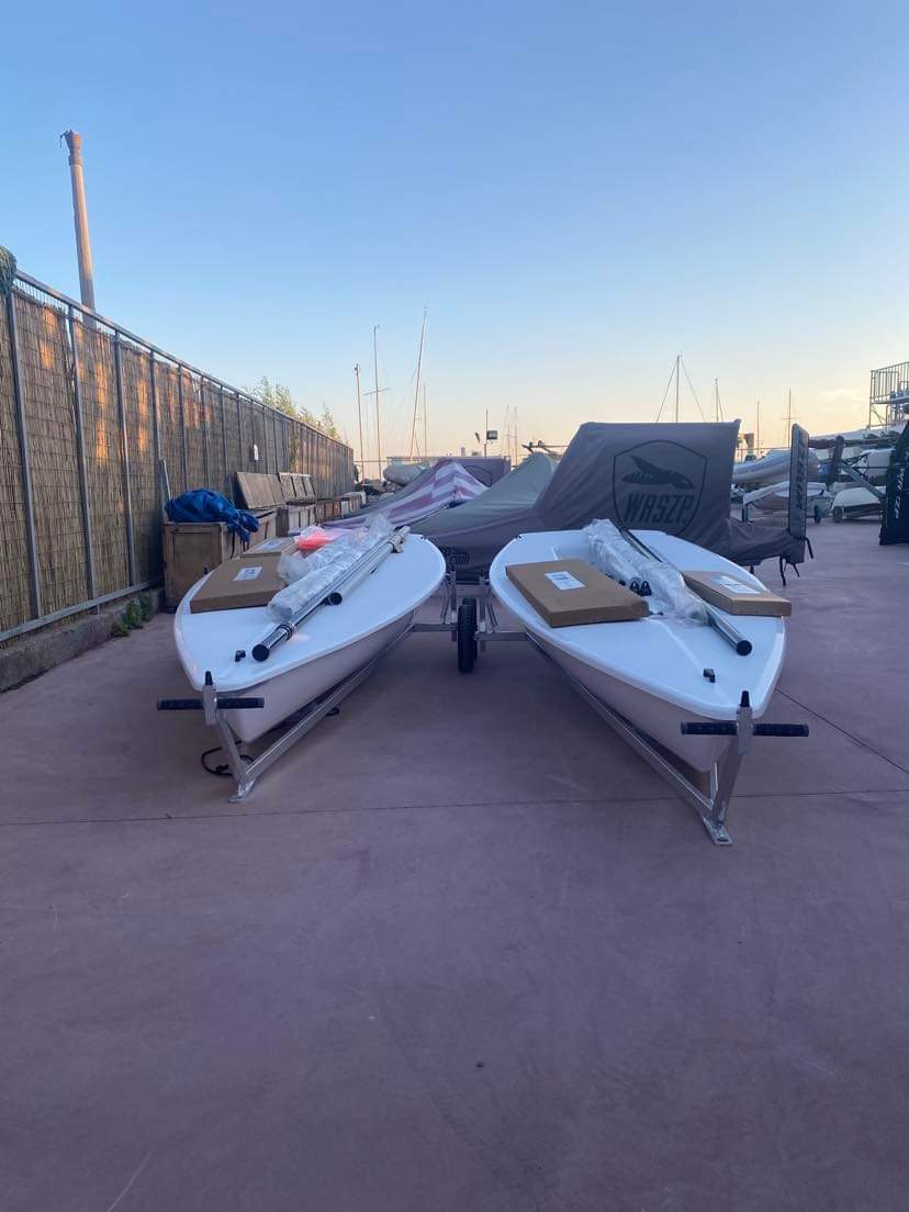 VmgShop's tweet photo. Finishing off the week with new @DevotiSailing Laser Boats!!!
Find Yours @VmgShop
https://t.co/WrOZBt3fXM
#devotisailing #Eurilca #vmgshop #vmgteam https://t.co/UiiG2r2pgk