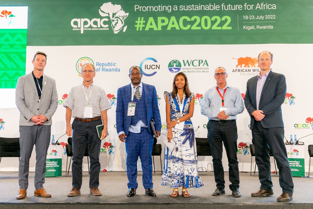 LMMAMada's tweet image. @LMMAMada was among the panelist with @TheWCS , @IUCN  and @Cirad in day3 of #APAC2022 to talk about #OECM - Other Effective Area Based Conservation Measures. 
Discussion highlighted that LMMA approach will be far more effective if it is legally recognized.