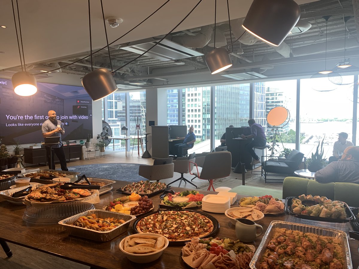RedThreadSpaces's tweet photo. #FlashbackFriday to our amazing #CollaborateBetter hybrid event in our Boston WorkLife and on Microsoft Teams!
Thank you so much to everyone who made it a great day, looking forward to hosting more events in the future 👏
#HybridEvent #HowToHybrid #Logitech #Microsoft https://t.co/otCYce1byC