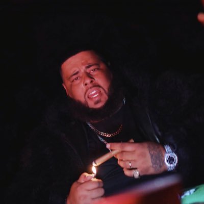 imKingKris3's tweet photo. #NewProfilePic https://t.co/ytX8oO7DC0