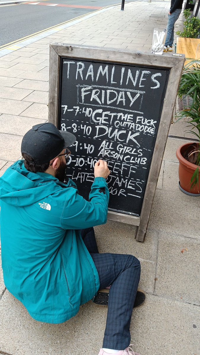 It's almost time #sheffield get on down to <a href="/DINAvenue/">DINA Venue</a> nowwww

<a href="/Sheffieldis/">#Sheffieldissuper</a>