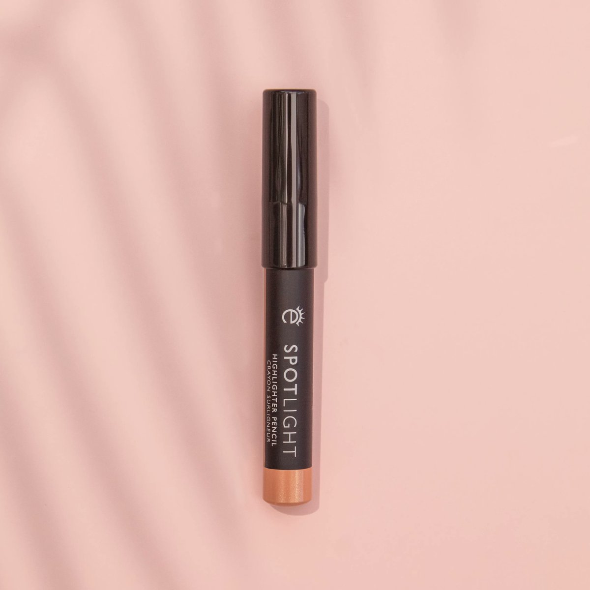 Take your brow game to the next level with this universally flattering <a href="/eyeko/">Eyeko</a> Spotlight Highlighter Pencil!

We love to apply this to the brows, inner corners and anywhere we want to add a touch of luminosity.

Get yours in our July Roccabox! ⁠ buff.ly/3OmE1zo
⁠