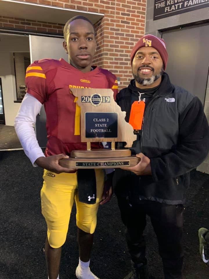 THECoachKdub's tweet photo. My guy @_brianbrown2 pulled up on me. Can’t wait to pull up to Southern Illinois to see him tear college defenses up! Several players have found their way back over the last week. There’s nothing better than having alumni around the guys sharing their stories.

#DifferentBreed https://t.co/1nRwr5SOP4