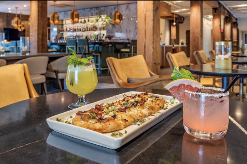 BattureBistroandBar tweet media