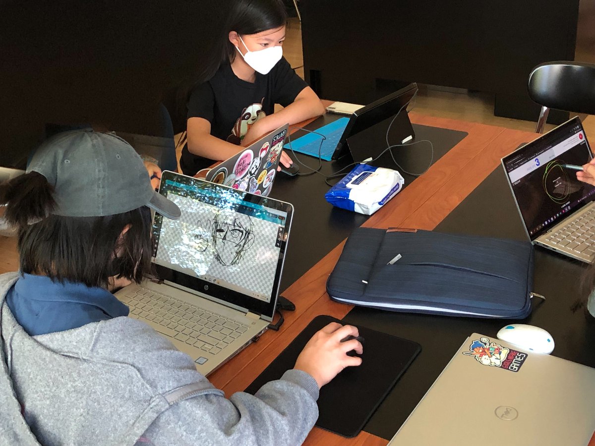 Girls Make Games tweet media