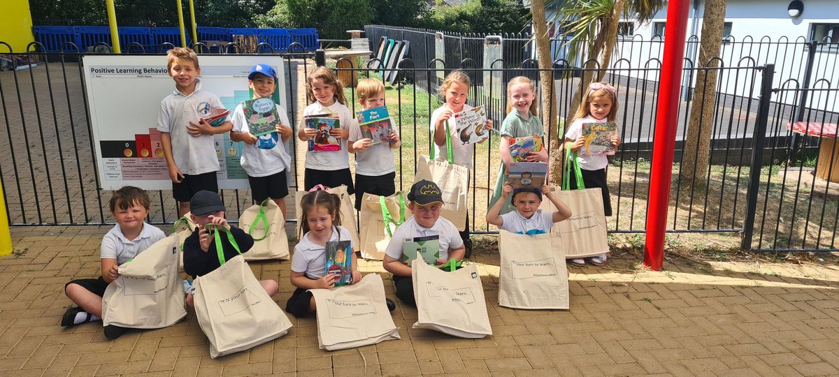 Eve Cairns Vollans (@evevollans) on Twitter photo Every YR child left school today ready for the summer hols and then Y1, with a bag jam packed full of books. Happy reading! <a href="/Nursery_MCA/">Mayflower Nursery</a> <a href="/Mayflower_MCA/">Mayflower Academy</a> <a href="/DavidSammels/">David Sammels</a> <a href="/sarah_sandey/">sarahsandeyMCA</a> @EllieHernMCA <a href="/OpenUni_RfP/">Reading for Pleasure š§¶</a> Every YR child left school today ready for the summer hols and then Y1, with a bag jam packed full of books. Happy reading! <a href="/Nursery_MCA/">Mayflower Nursery</a> <a href="/Mayflower_MCA/">Mayflower Academy</a> <a href="/DavidSammels/">David Sammels</a> <a href="/sarah_sandey/">sarahsandeyMCA</a> @EllieHernMCA <a href="/OpenUni_RfP/">Reading for Pleasure š§¶</a>