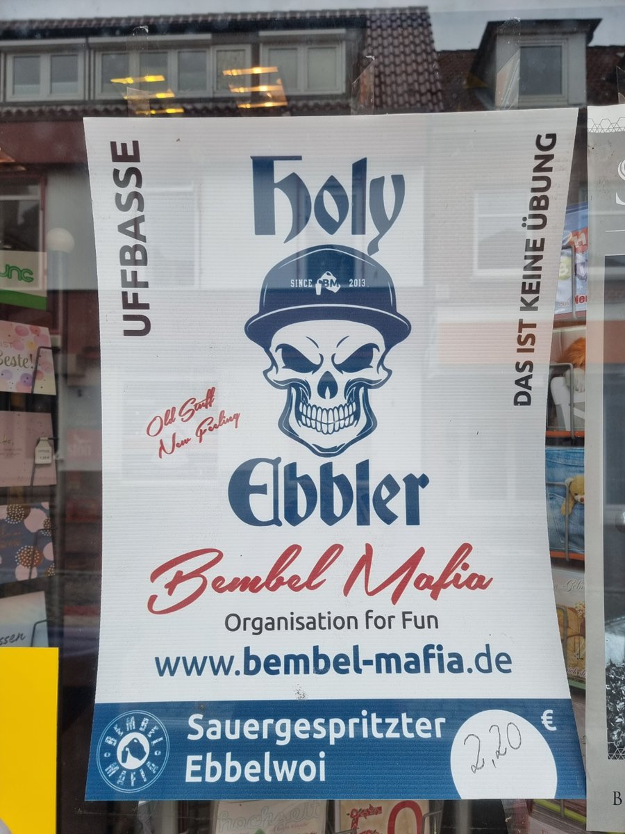Elly_2p0's tweet photo. #Hessen liegt an der #Ostsee, oder wie erklärt ihr euch das? 

#bembel #ebbler #Äppler #Äppelwoi #Sauergespritzter #Hessisch #hessischesnationalgetränk https://t.co/K2XSzcbLBJ