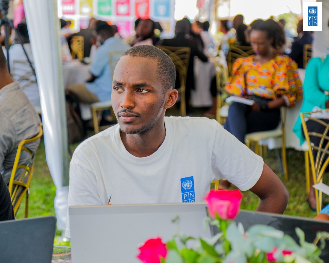 Nous n'avons pas les mots suffisants pour exprimer notre gratitude au <a href="/PNUDBurundi/">PNUD.Burundi</a>,à Madame <a href="/KouassiNicole/">Nicole Kouassi</a> et au Gouvernement du #Burundi spécialement pour #InnovationWeek2021 qui s'est clôturée aujourd'hui. Nous ne serions pas où nous sommes sans vous. MERCI