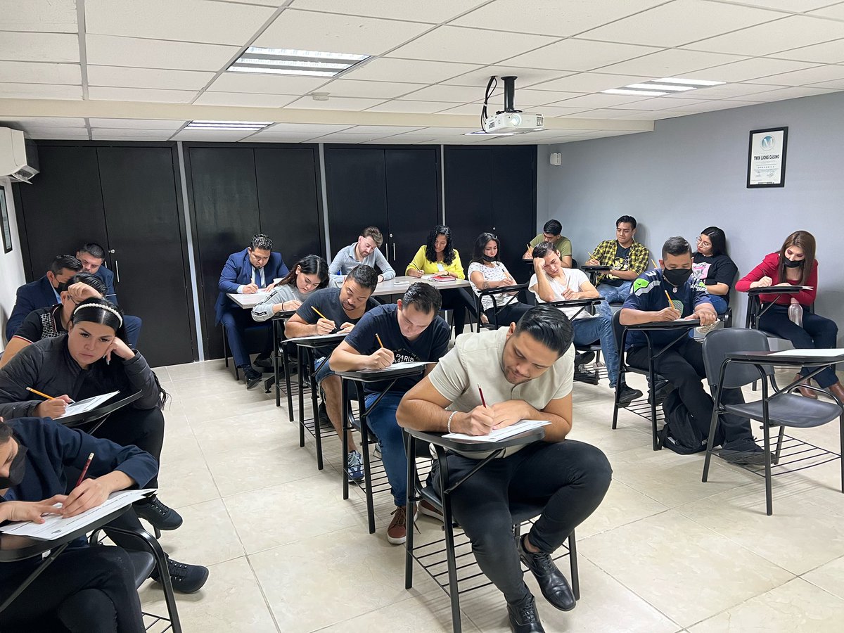InnCreaConsulto's tweet photo. Trabajando con el #CapitalHumano, para que su nombre sea una marca de calidad, y no una “etiqueta”…😉👍🏼💯🇲🇽
#Profesionalización #Calidad #Competitividad #Valores #InnCrea #ConsultoresTurísticos #Destinos #PlaneaciónEstratégica 

📲 3316538726
inncreaconsultores@gmail.com https://t.co/OnQ1hs1fPf