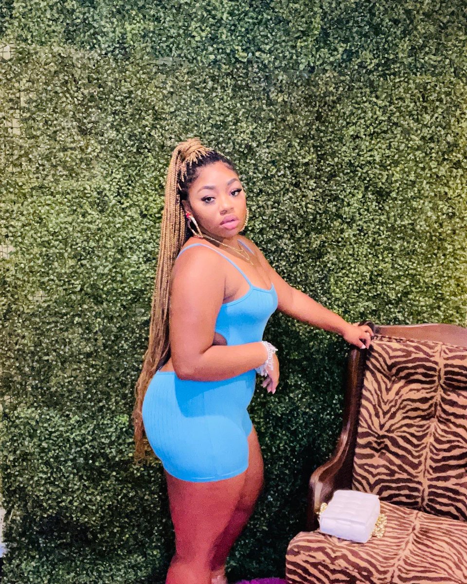 KarryOnandCo's tweet photo. Have you guys checked out our blueberry romper? Super cute and comfy, link in our bio. 💙 https://t.co/x3rcEswt00 https://t.co/5ViJbemq6V